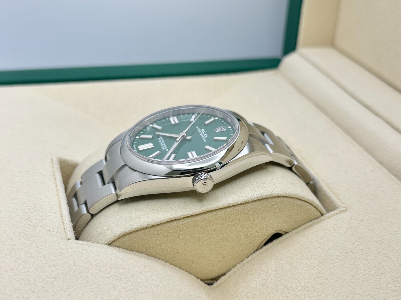 Rolex Oyster Perpetual 124300 41mm Green Dial Stainless Steel Box Papers