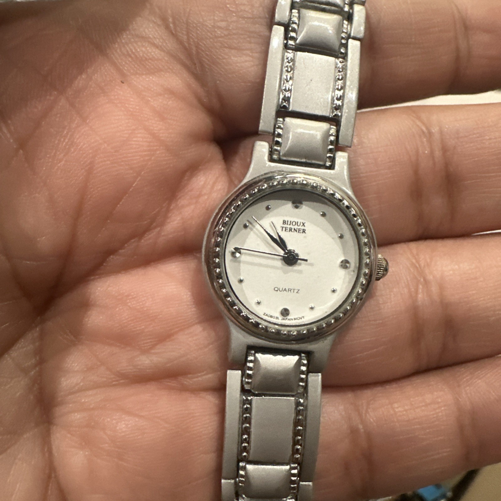 Working Bijoux Terner Women’s Silver Toned Bracelet Band Watch Analog Fit 7.5