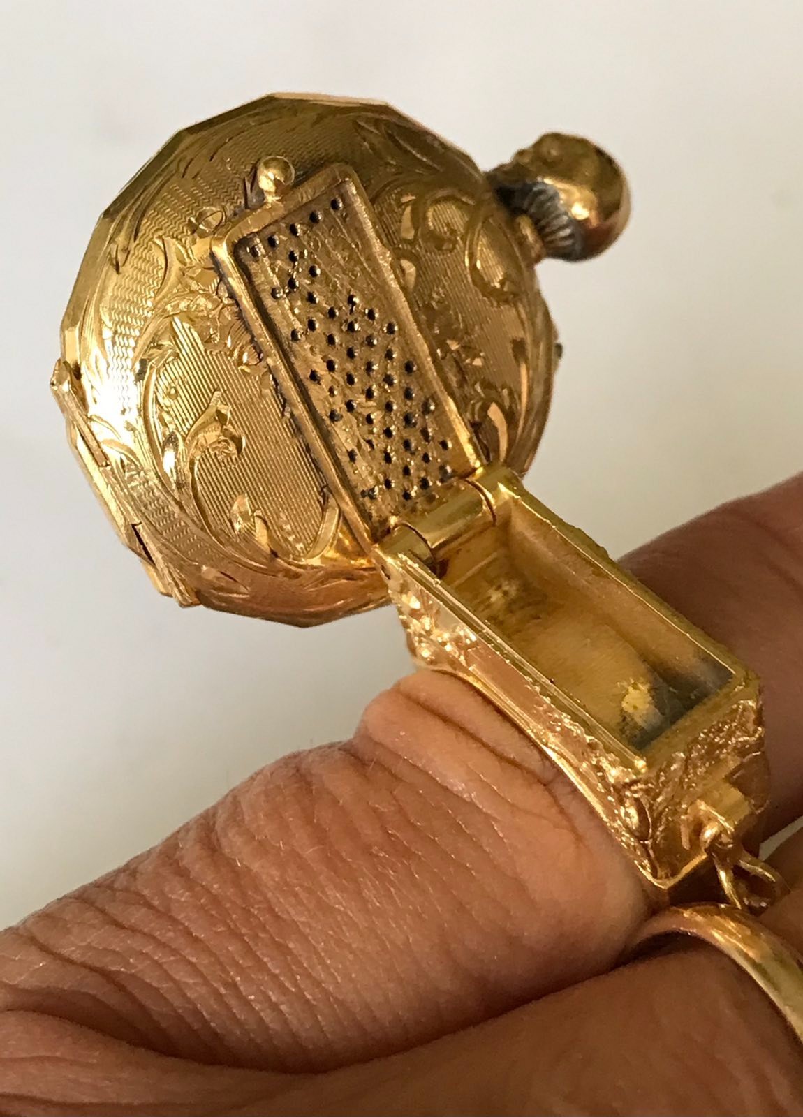 Silver Memento Mori Poison Ring Gold Plated