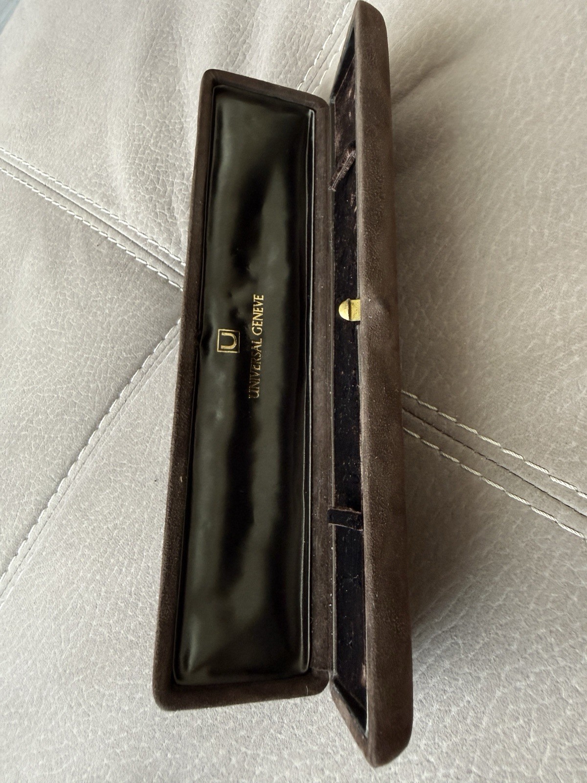 VINTAGE WATCH BOX UNIVERSAL GENEVE VERY RARE WATCH BOX UNIVERSAL GENEVE