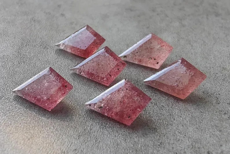 [WHOLESALE] NATURAL PINK STRAWBERRY FACETED KITE SHAPE LOOSE GEMSTONE