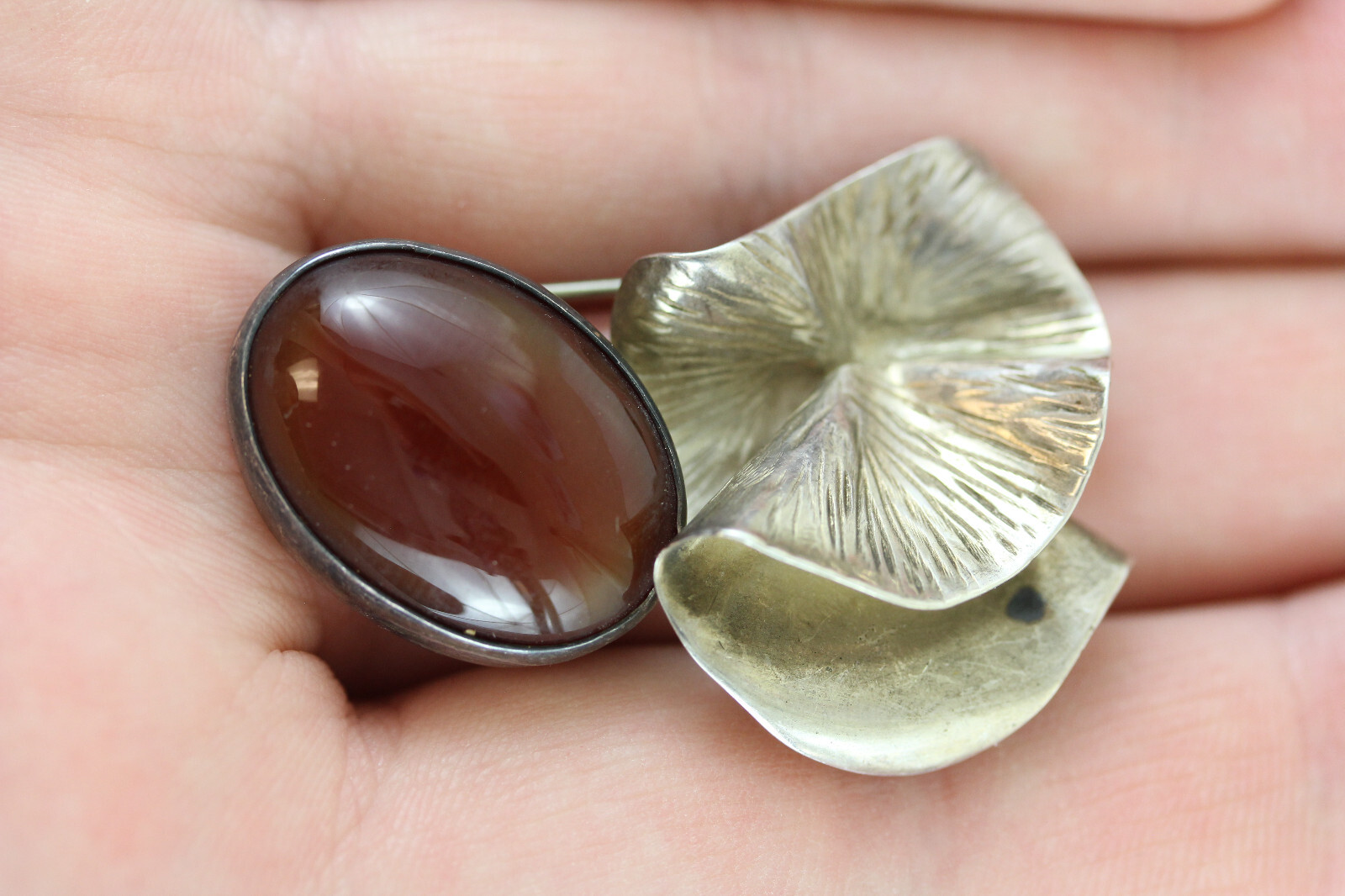 JAMES ANDERSON STUDIO ARTISAN STERLING SILVER BROOCH CARNELIAN HANDMADE VINTAGE