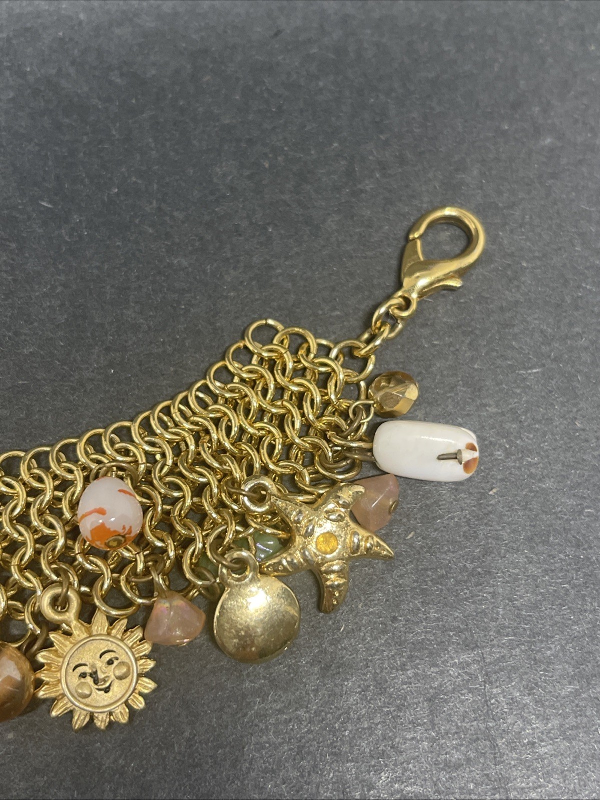 Vintage Gold Tone Beach Charm Mesh Chain Charm Bracelet Large Lobster Clasp 7″