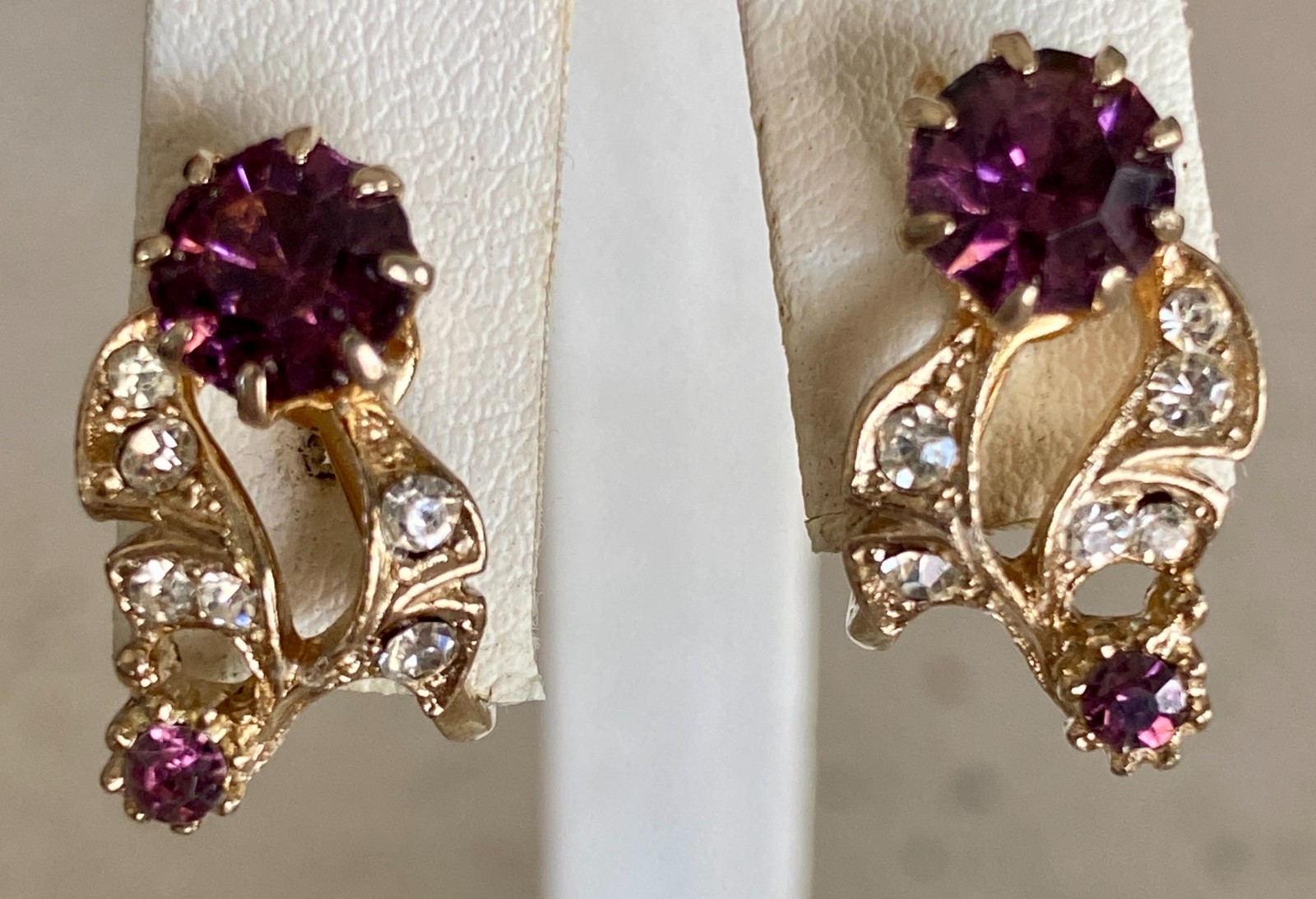 Vintage Faux Amethyst Rhinestone Set Abstract Floral Design Clip On Earrings