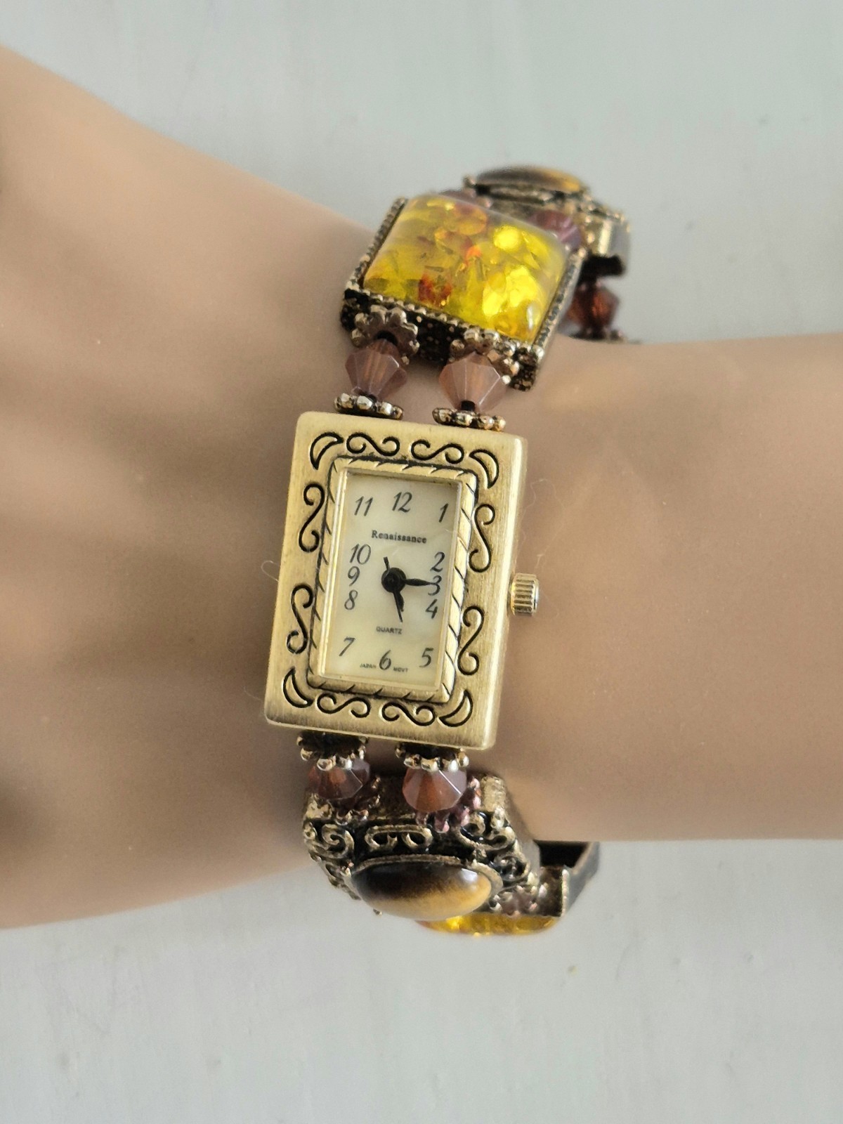 Vintage Renaissance Women’s Watch by Accutime Watch Corp. Quartz Analog Dial