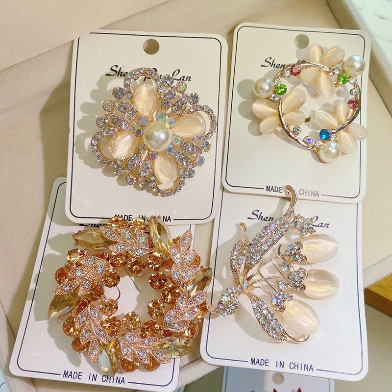 Bulk 12pcs Mix Crystal CZ Pearl Floral Brooches Lot Random Wedding Gift Jewelry