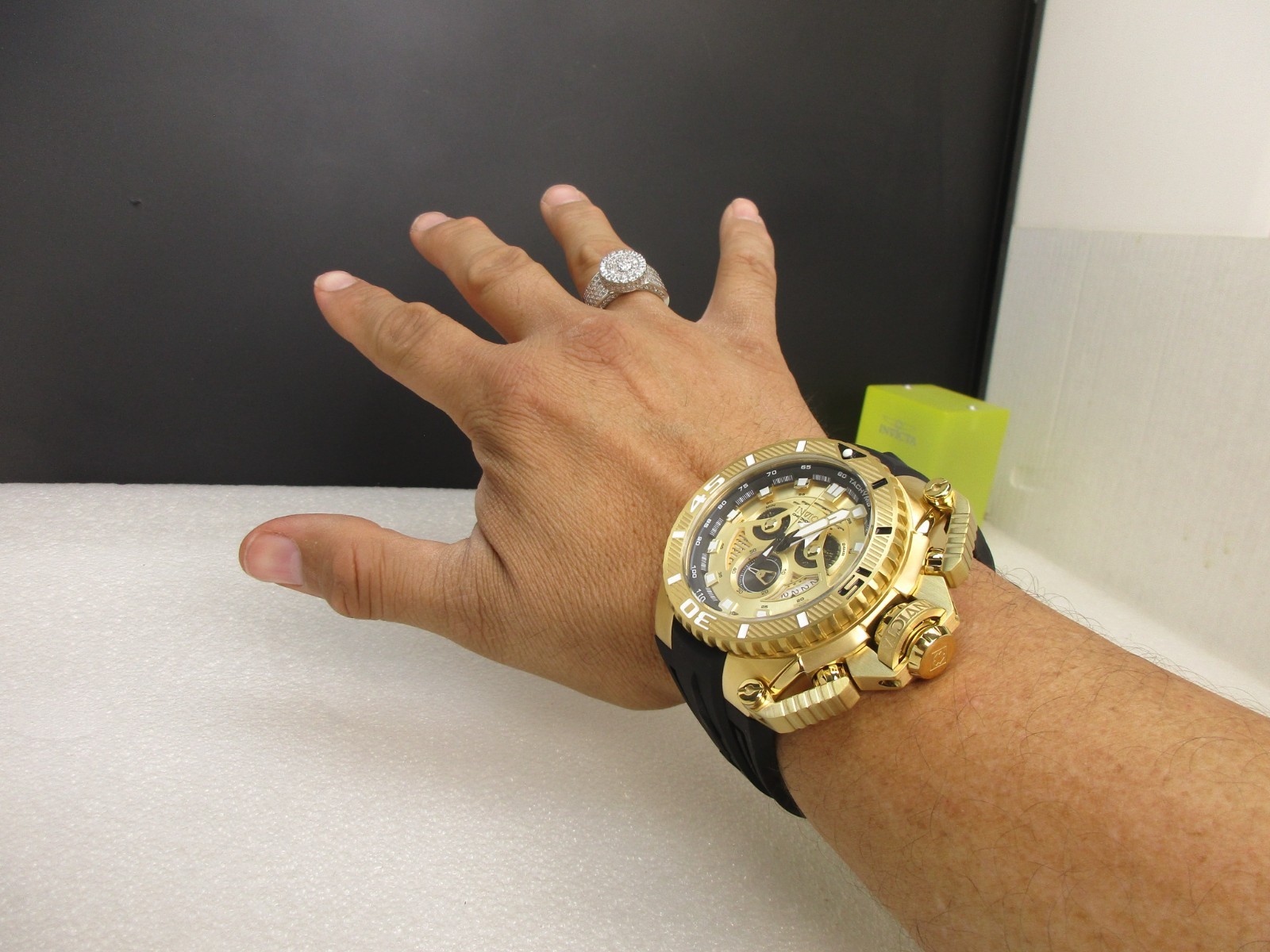 Invicta Sea Hunter full size Men’s Watch 57/69mm Gold tone 49610