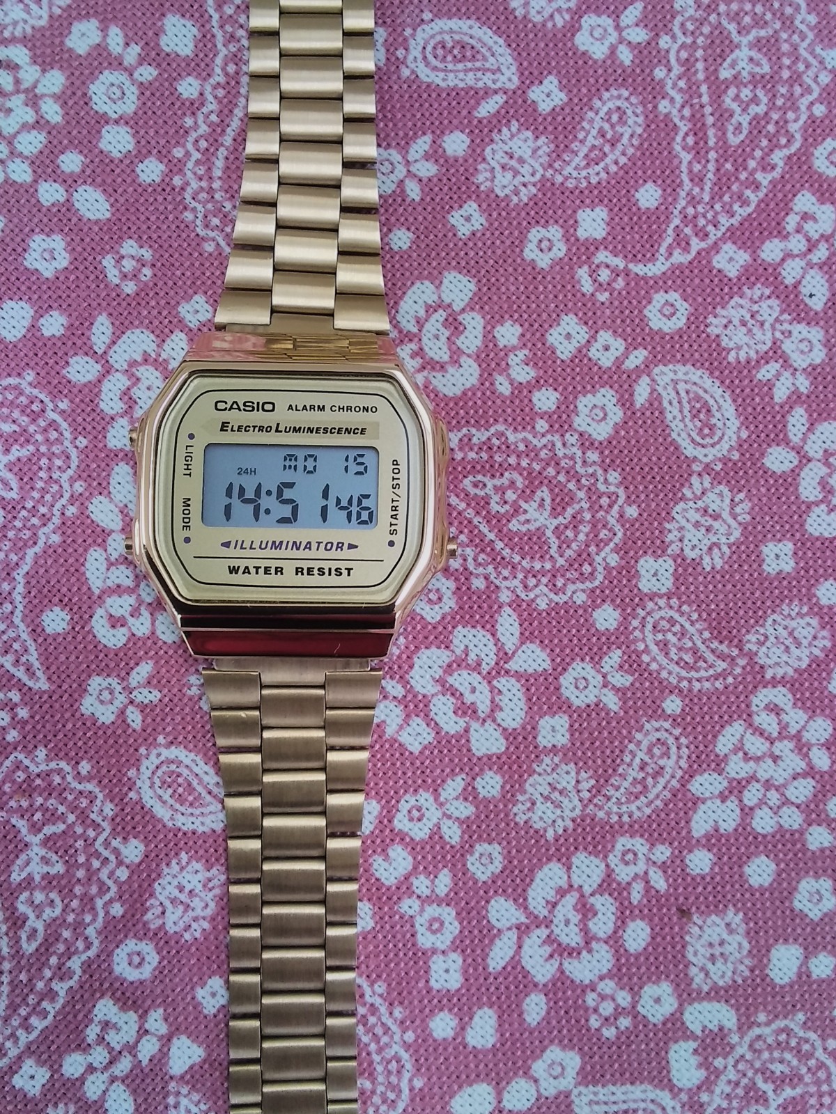 Refurb Gold Casio A168WG-9EF Digital Vintage Retro Collection Illuminator