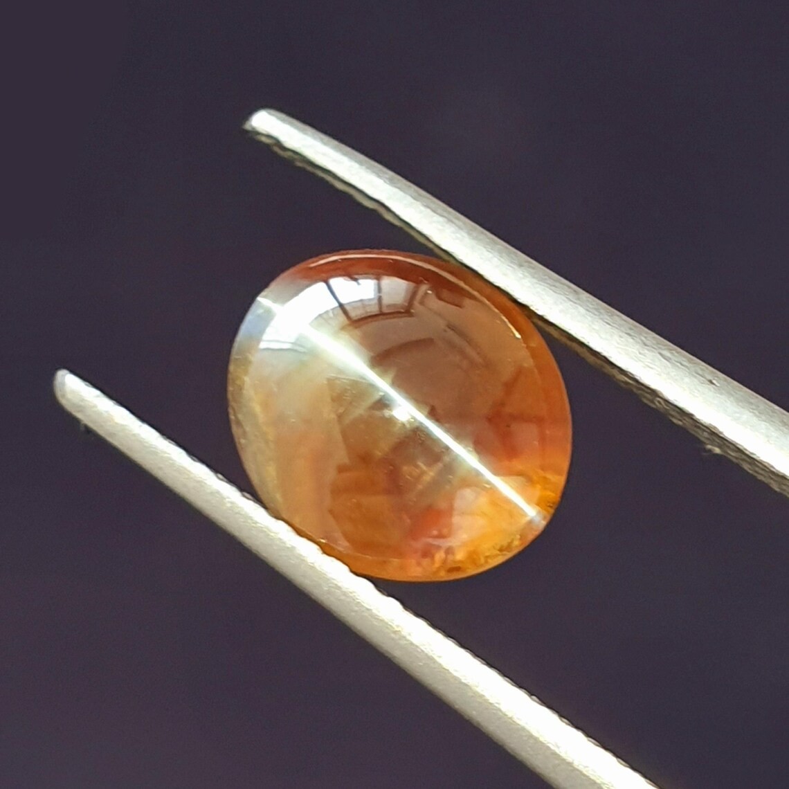 3.20 ct Milk and Honey Cats Eye Chrysoberyl Unheated gemstone from Sri Lankan
