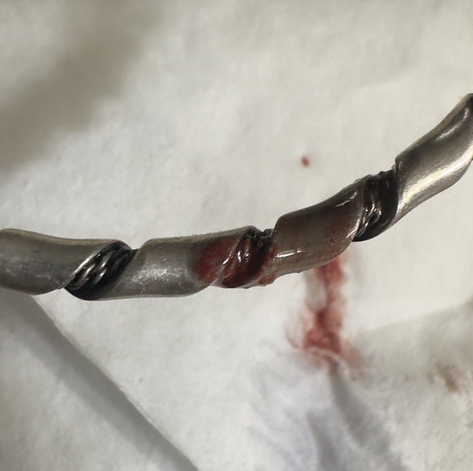 VINTAGE STERLING SILVER 925 TWISTED ROPE 17.95g BANGLE BRACELET 7 3/4″