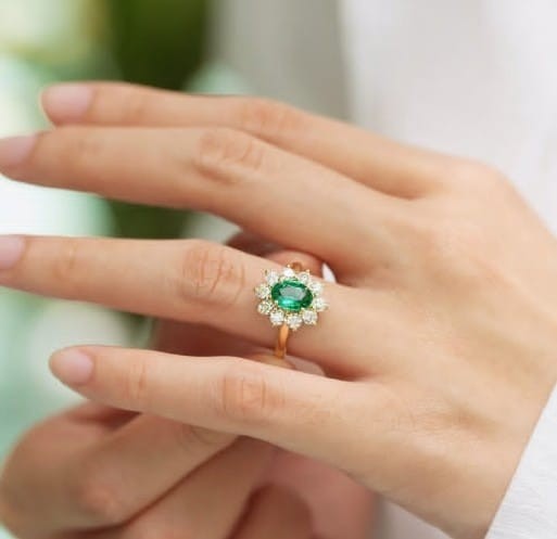 1.76 Ct Oval Cut Natural Emerald Diamond Engagement Ring 14k solid Yellow Gold