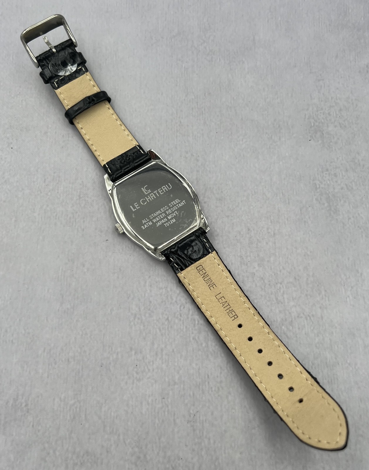 Le Chateau Men’s Black Leather Band Analog Date Display Water Resistant Watch