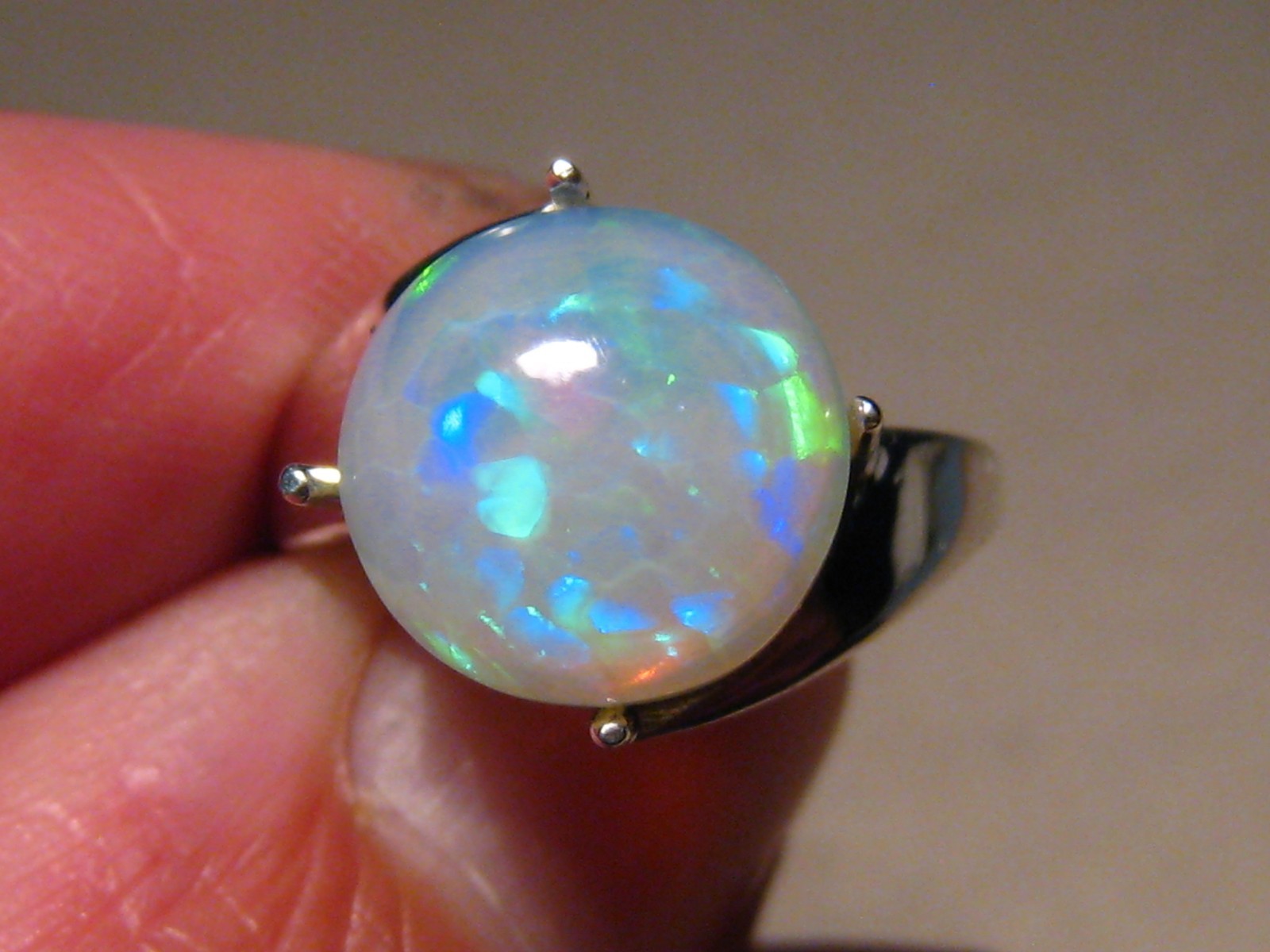 4.0 ct. crystal Welo Opal Ring , sterling silver