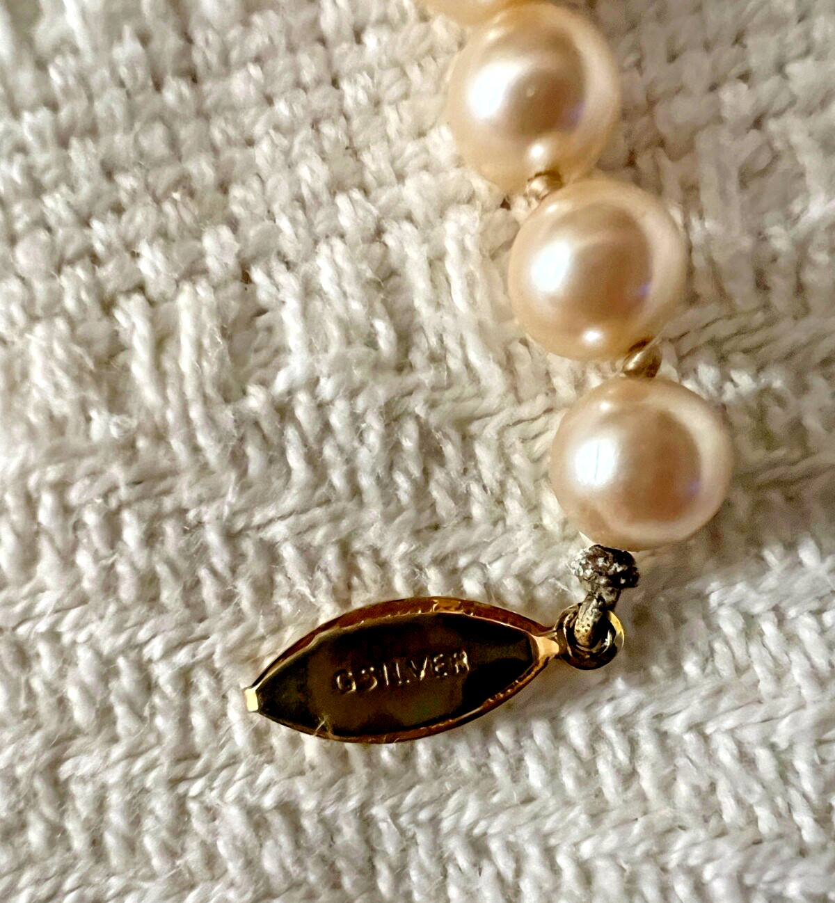 Vtg G Silver Gold Tone Metal Faux Pearl Necklace 16 1/2 Inches Long 7.9mm Pearls