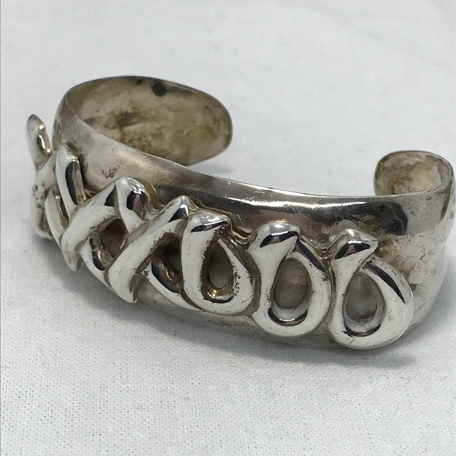 Vintage Mexico Signed 925 Sterling Silver X’s & O’s Cuff Bracelet sz 6