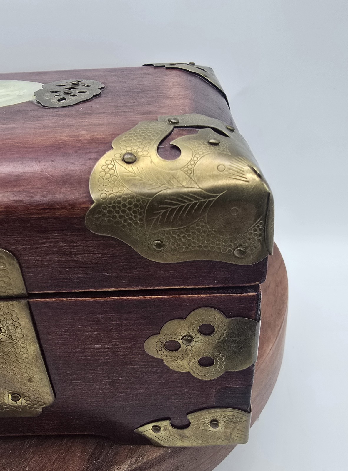 VTG Shanghai – Rosewood Brass Jewelry Box – Carved Jade Medallion Asian * READ