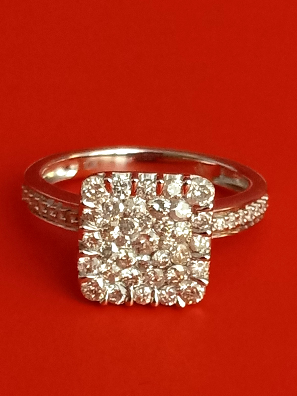 1ct Diamond (H 12) Ring in 10K White Gold Size 7, 3.70g
