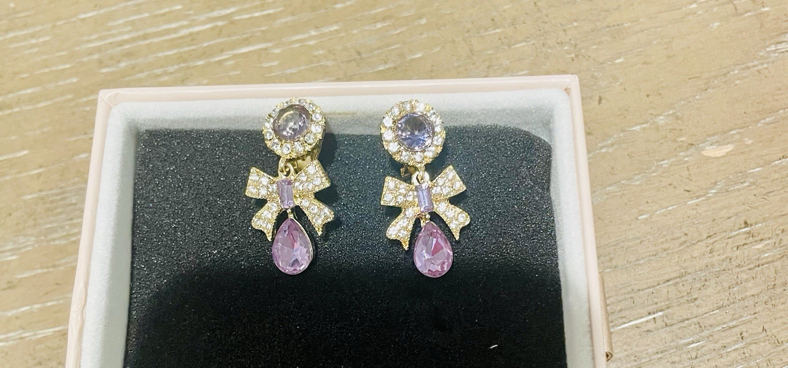 Gold Tone Purple Rhinestone Crystal Bow Teardrop Dangle Clip On Earrings Back