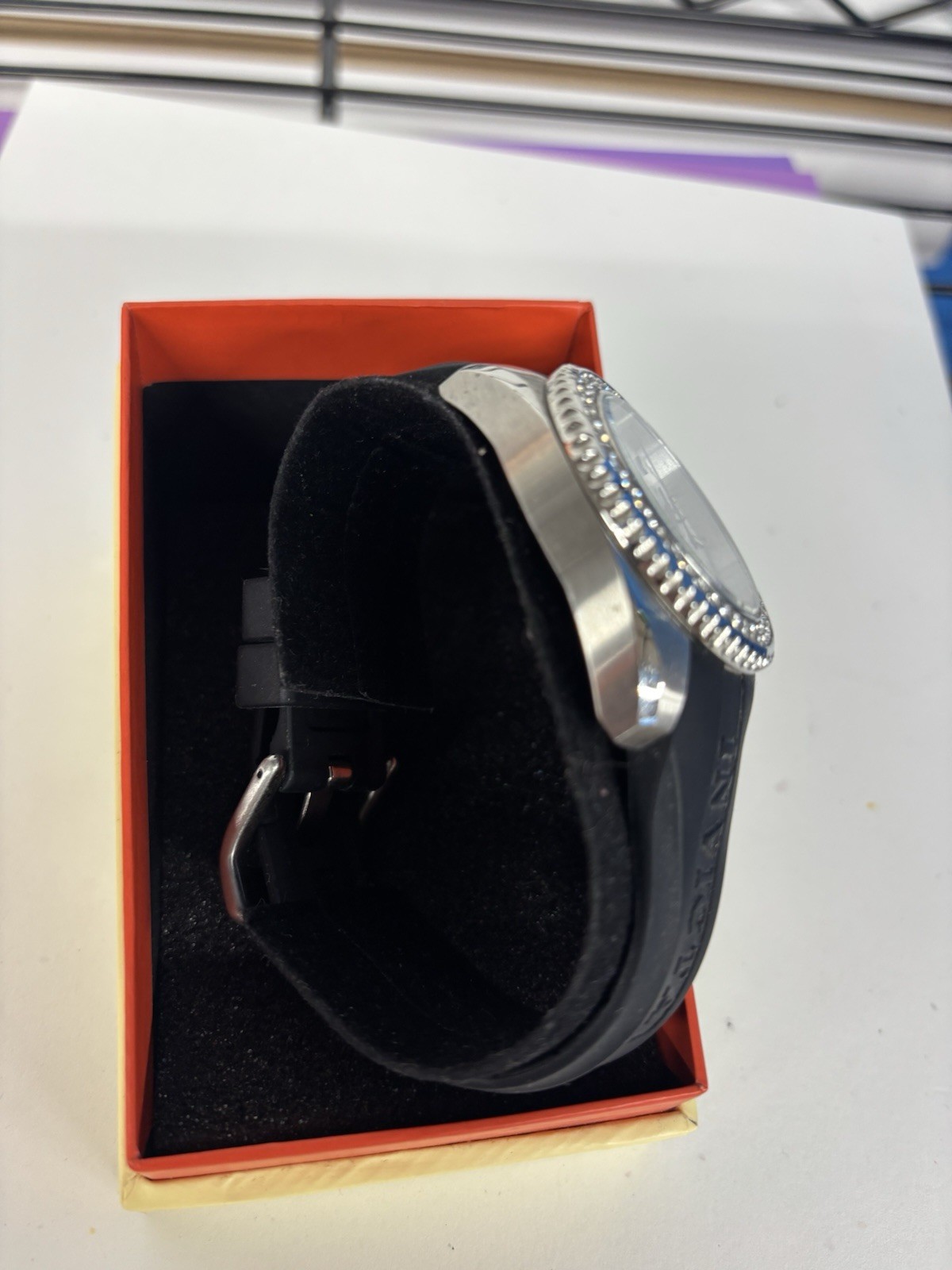 In Victor Angel Model 28487 Women’s Court Watch New Battery