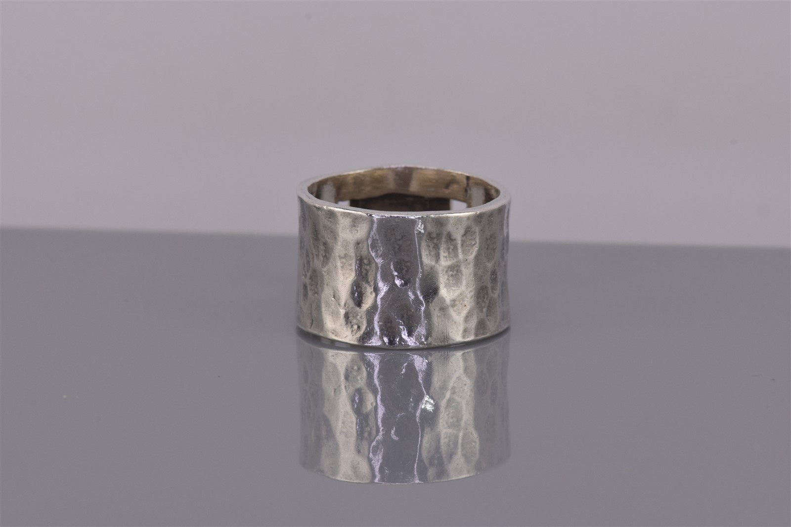 SUNDANCE Sterling Silver Blue Aquamarine Hammer Texture Wide Band Ring 925 Sz: 8