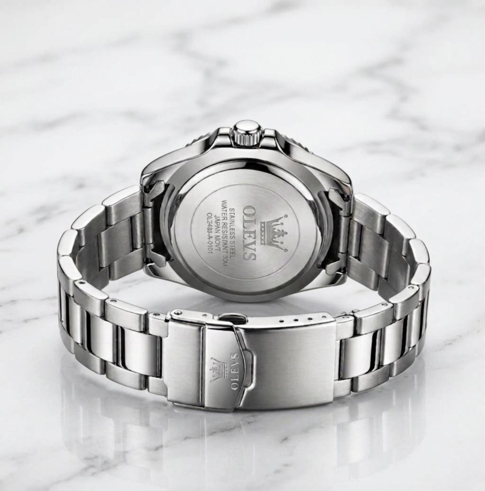 Men’s Waterproof Diver Quartz Silver Bracelet Watch Dark Red Dial Bezel Olevs
