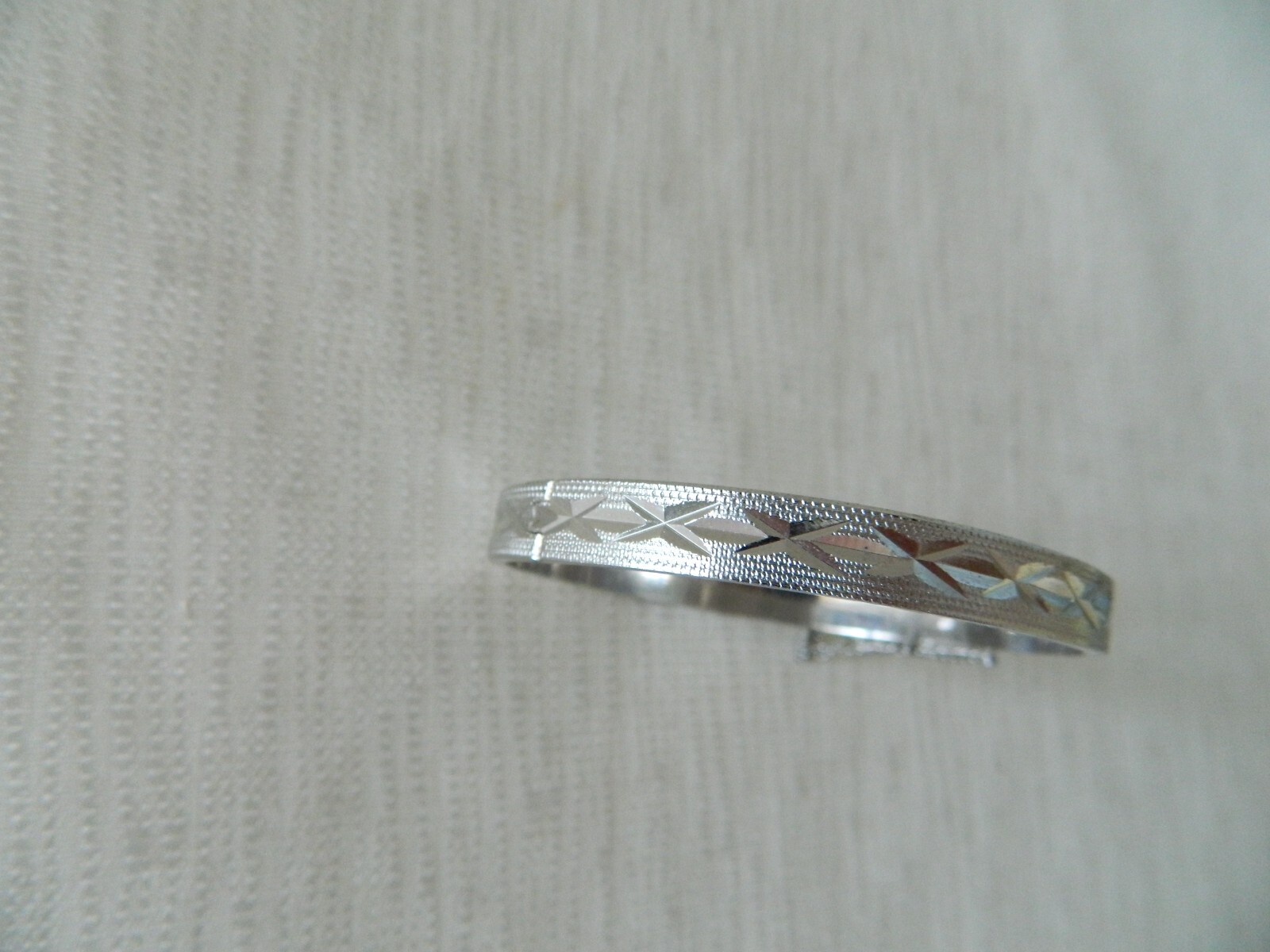 Vintage BRACELET Bangle ETCHED Silver Color With Safety Chain Jewelry