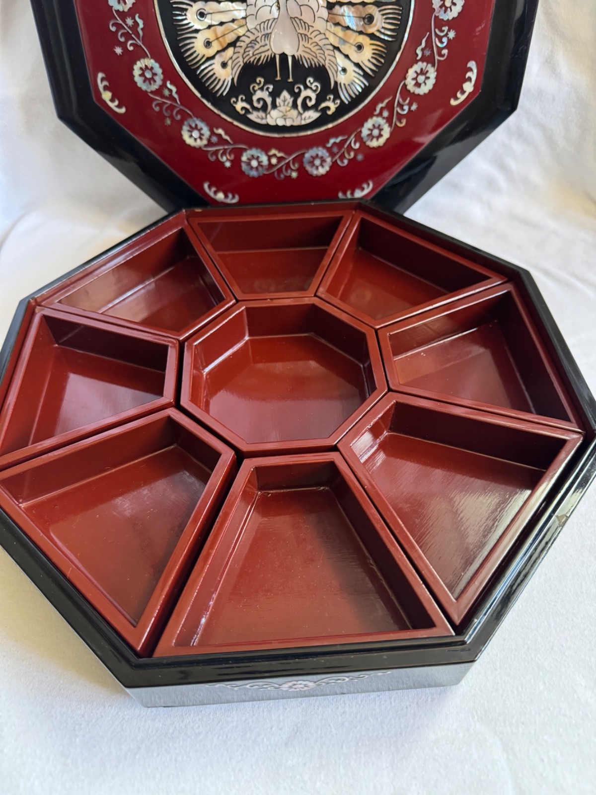 Korea Lacquer Mother-of-Pearl Inlaid Octagon Wedding/Keepsake/Jewelry/Candy Box