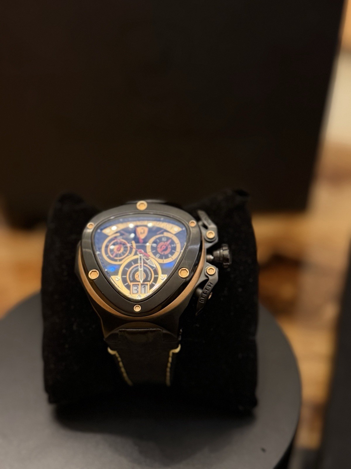 Tonino Lamborghini Spyder Quartz Chronograph Date 44mm Blue Dial Leather Box