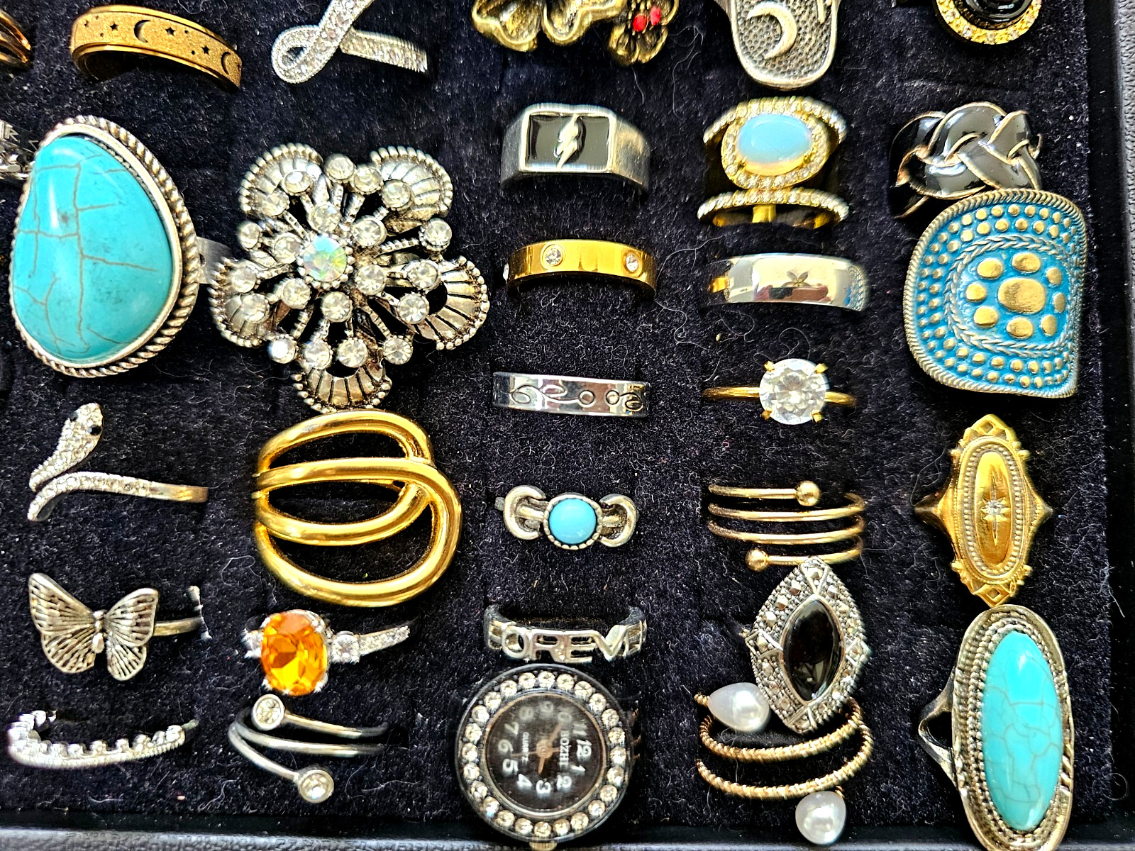 Lot of 127 RINGS Fashion Cocktail Vtg – Modern Statement Rhinestone Some Signed