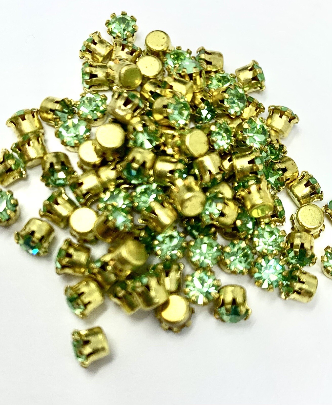25 Pcs Swarovski 4mm Round Peridiot Preset Craft Jewelry Repair Rhinestones