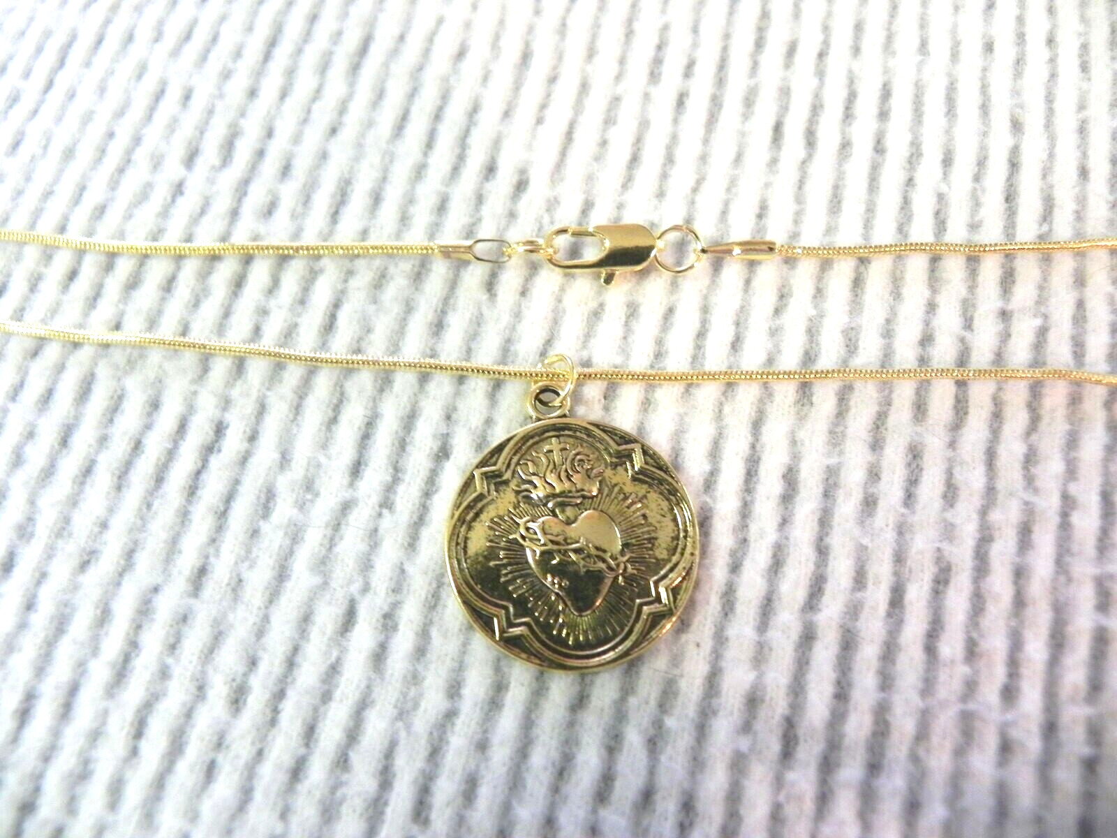 Sacred Heart Necklace Medal Gold Tone Medal Catholic Pendant Coeur Sacre