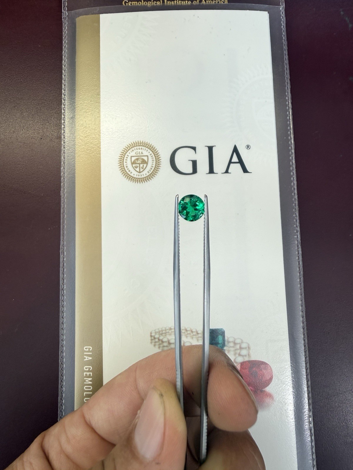 GIA 1.04 Ct Natural Colombian Round Emerald Vivid Green F2 Loose Gemstone
