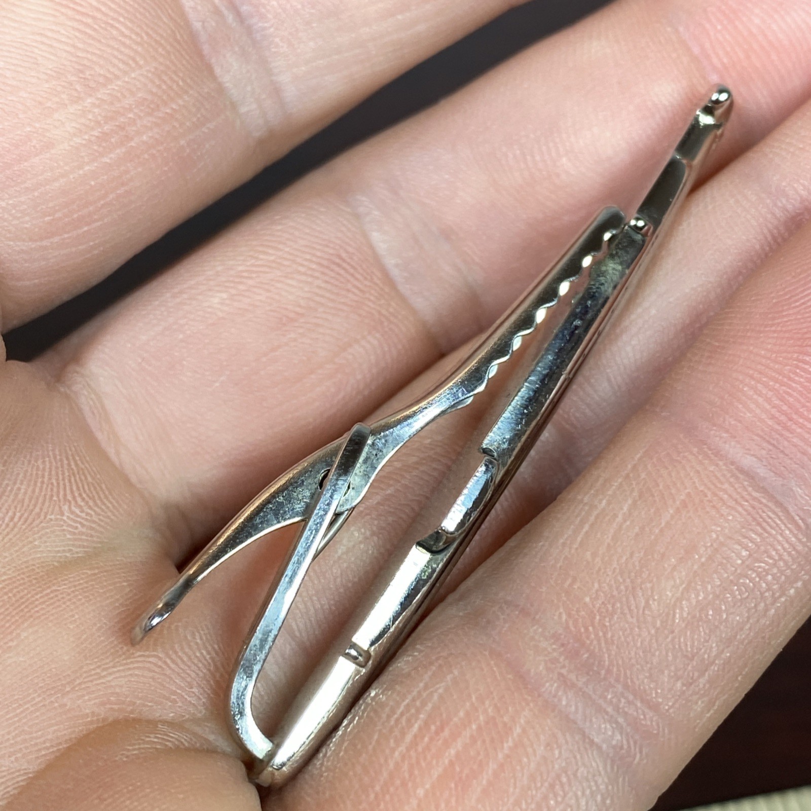 US NAVY SUBMARINE GD GENERAL DYNAMICS Silver Tone Advertising HICKOK Tie Clip