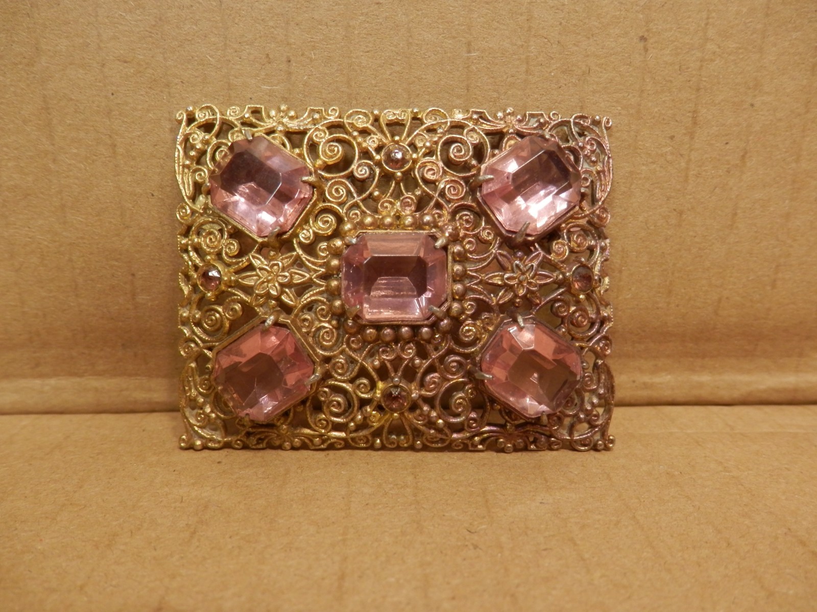 Vintage Filigree Pale Faux Amethyst Stone Brooch/Pin