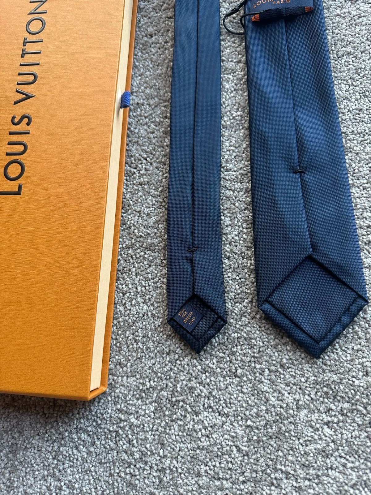 Louis Vuitton Men’s Air balloon Tie Navy Slim Full Packaging