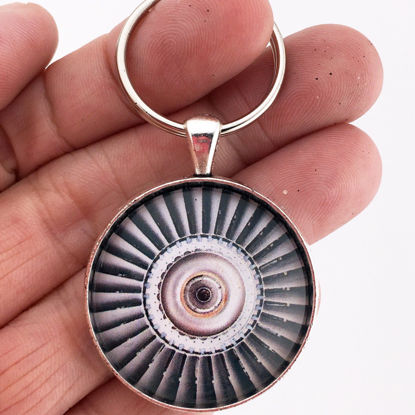 Turbofan Aircraft Engine Airplane Compressor Blades 1.2″ Diameter Keychain