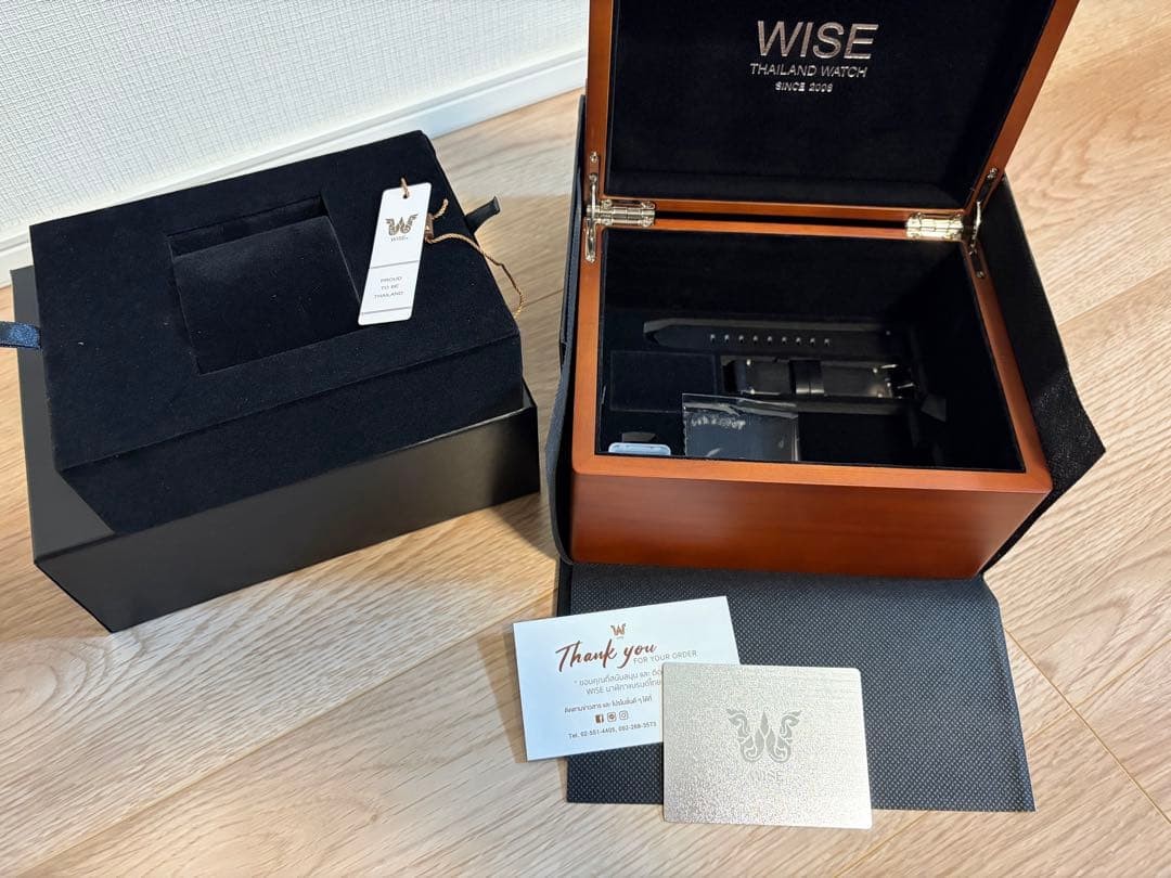 WISE ADAMASCUS AD810A Black Dial Watch FKM & Leather Straps From Japan