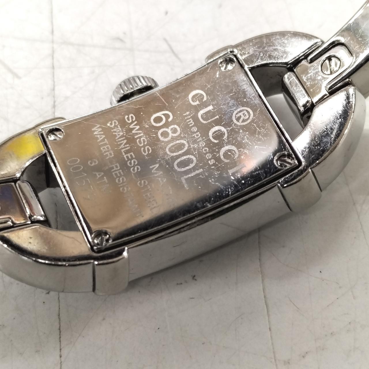 Gucci Quartz Ladies’ Body Only Model 6800L GUCCI