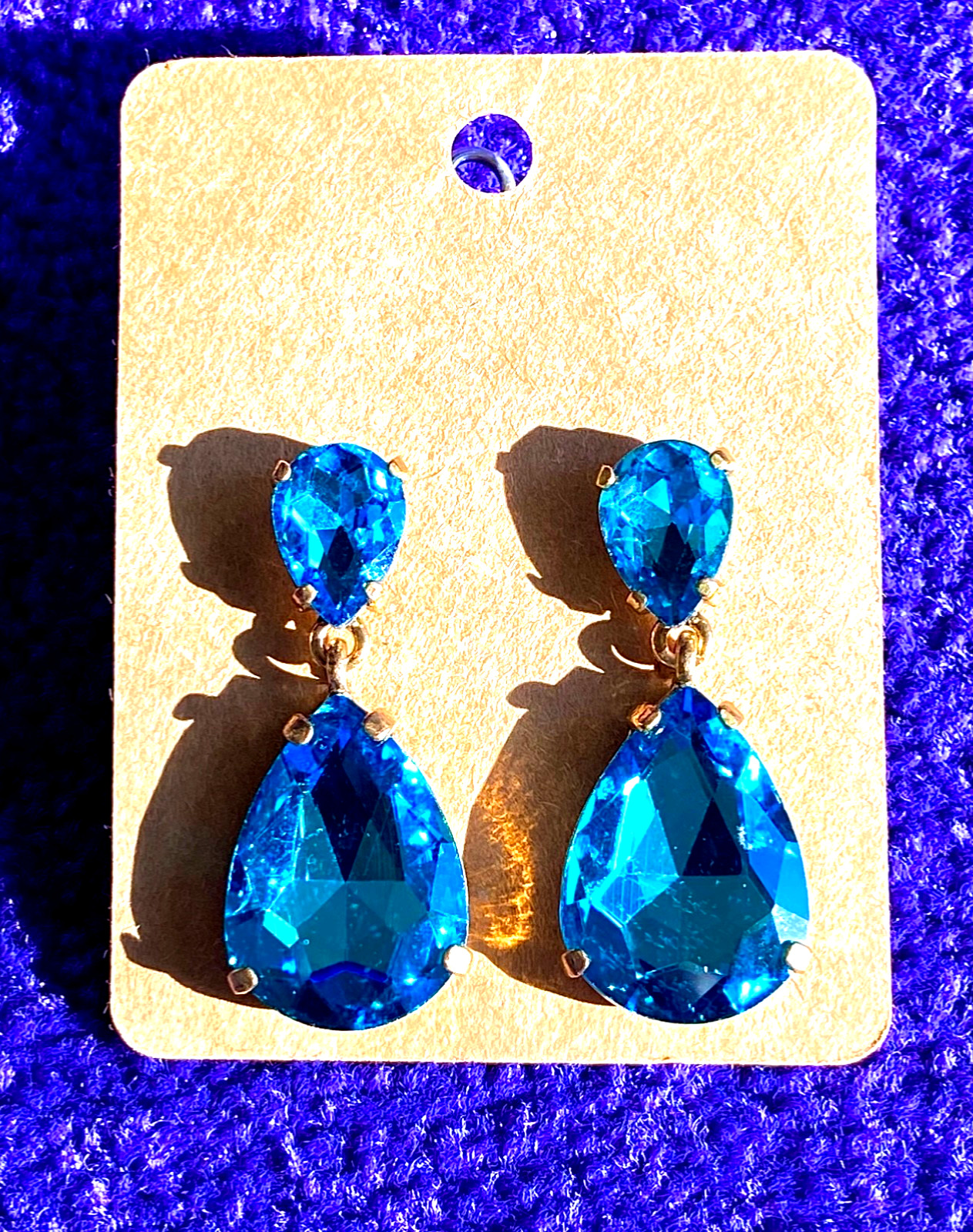 MYSTIQUE TEARDROP PEACOCK AUSTRIAN CRYSTAL GOLD+SLVR STATEMENT EARRINGS NWOT✨VTG