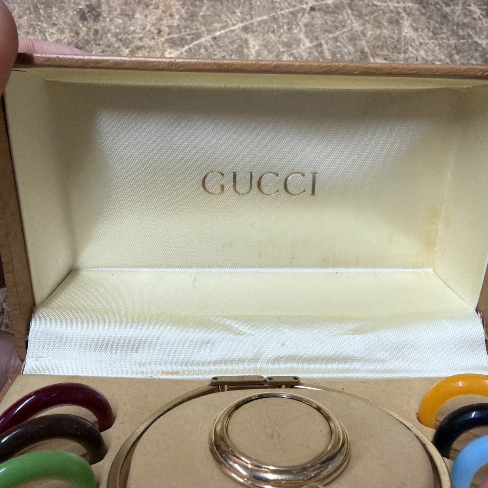 Vintage Gucci 1100-L Women’s Bangle Watch w/Original Box & 12 Bezels *RARE*
