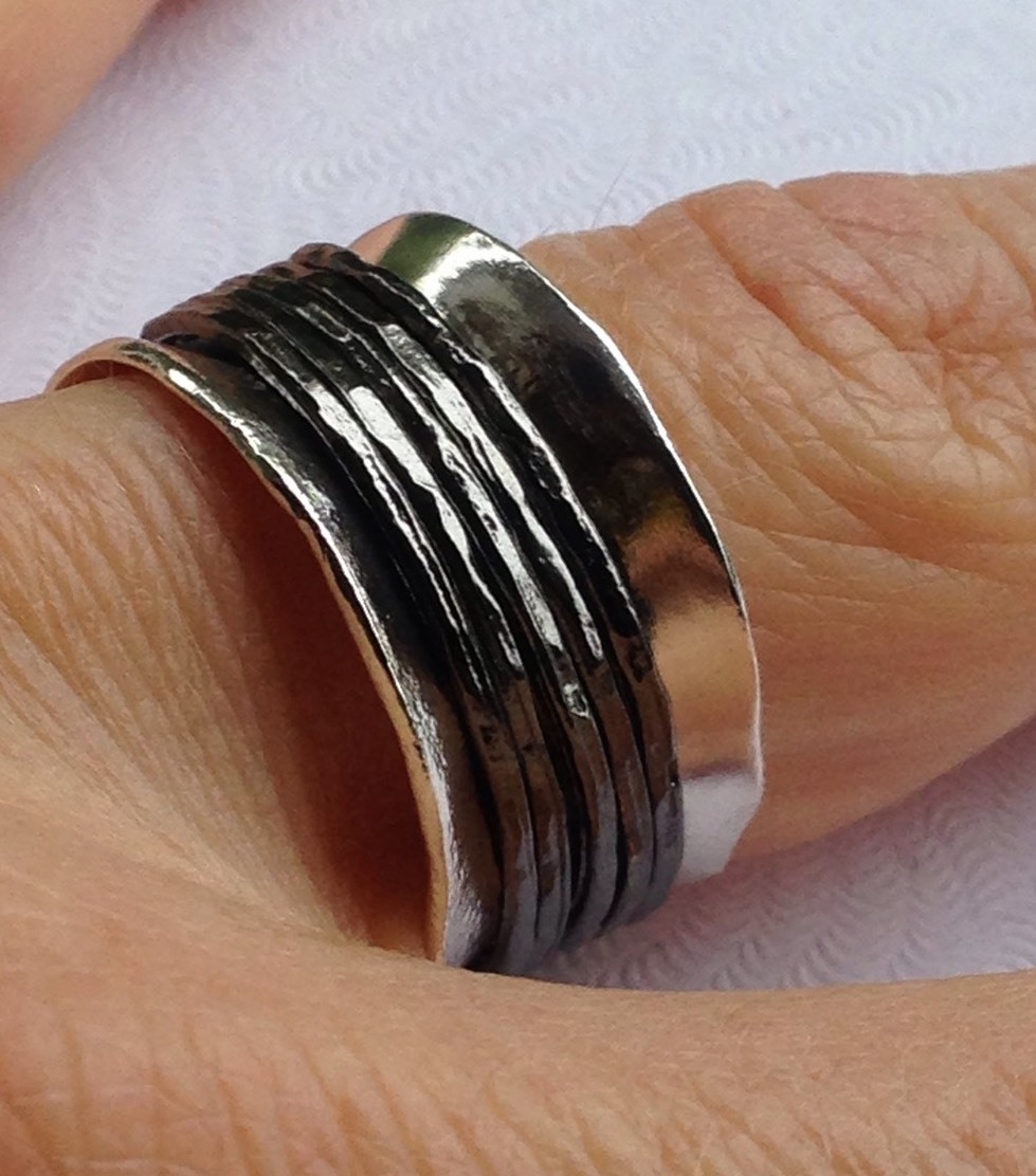 NWOT OR PAZ STERLING SILVER HAMMERED DESIGN BLACK SPINNER RING SZ 7 ISRAEL PZ
