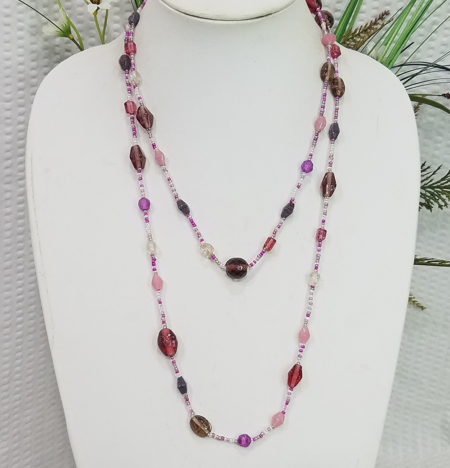 Vintage Pink Mauve Rose Lavender & Taupe Glass Bead Continuous 48″ Long Necklace