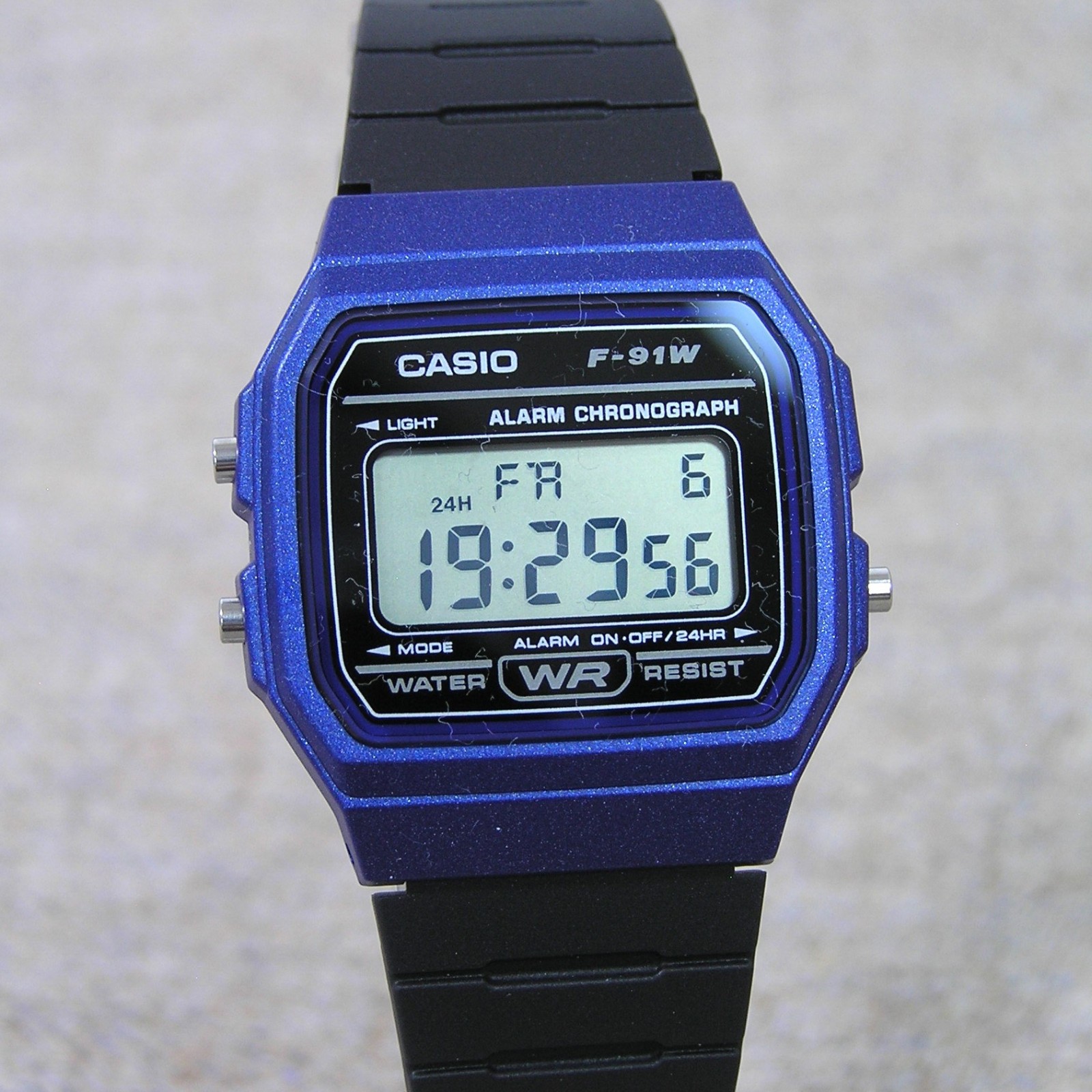 UK STOCK CASIO F-91WM-2AJH Japan Exclusive Digital Watch Classic Imported Model