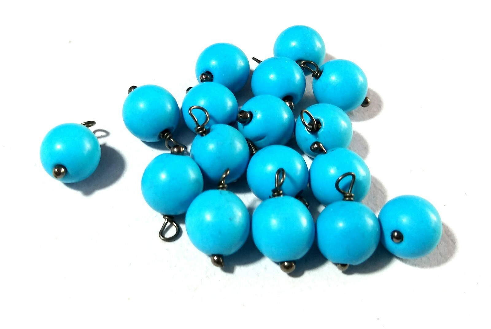 Turquoise Round Beads Black Plated Wire Wrapped 20 Pcs