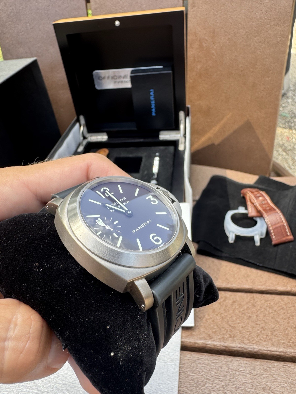 Panerai Luminor – PAM00061 – Titanium With Tobacco Dial From 2001