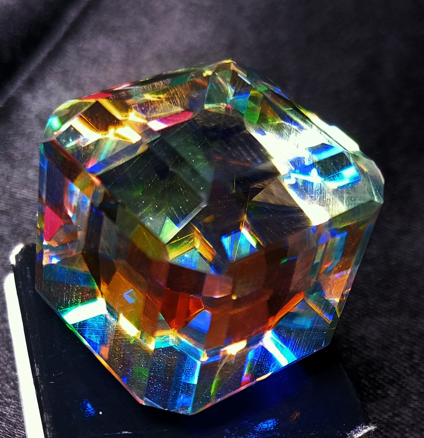 Rainbow Color Natural Mystic Topaz Cube Cut EGL Certified 100+ Ct Loose Gemstone