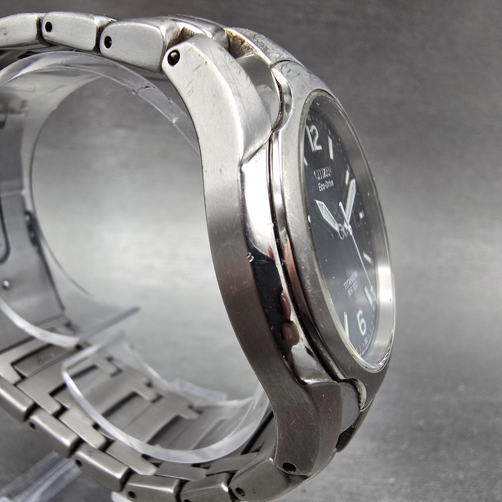 Citizen Eco-Drive Watch Men 41mm Black Dial Titanium Date E111-K006368 Runs