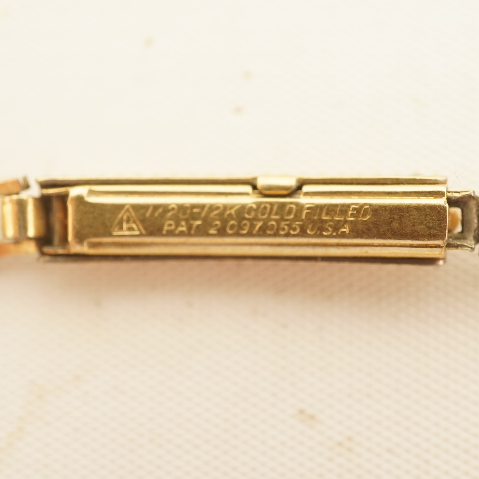 Vintage L Henry Ladies Wristwatch in S.W.C. Co.GF 25mm Case Working