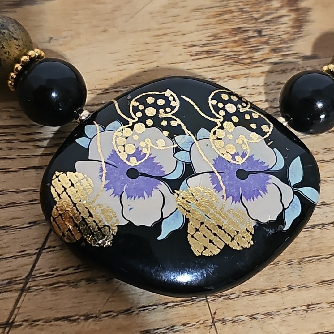 Vintage Handpainted Black Gold Lacquer Necklace Flowers Beaded Japan