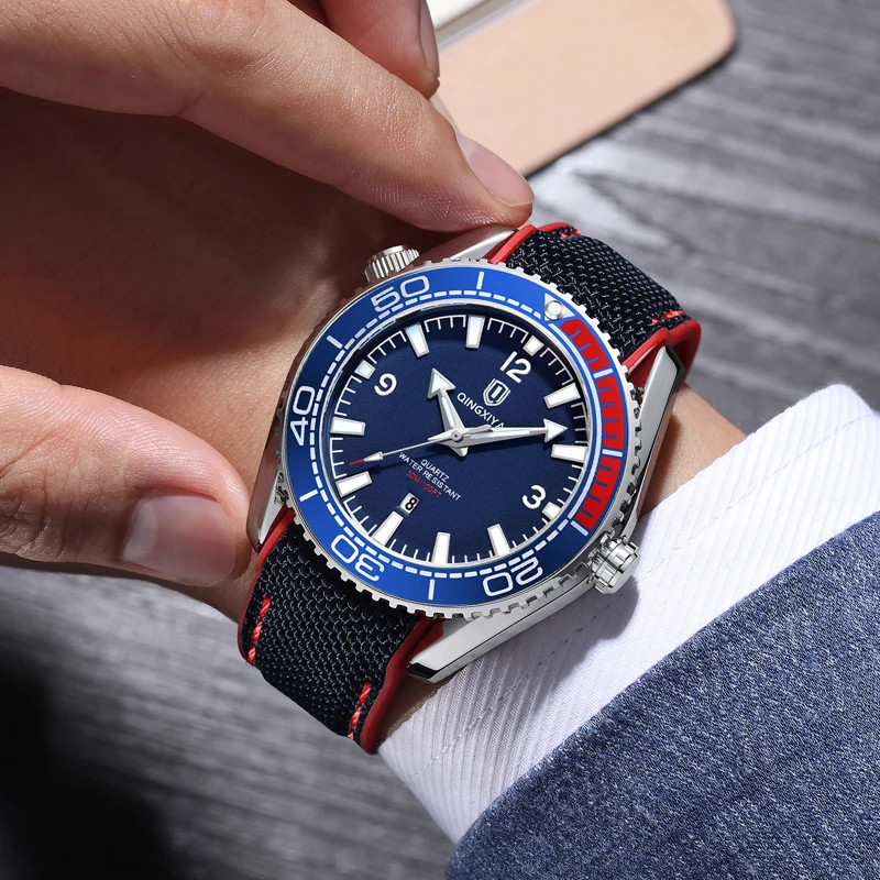 Man Watch Fashion Silicone Strap Mens Watch Waterproof Calendar Quartz